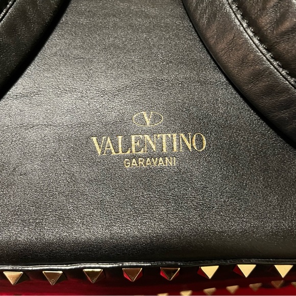 Valentino Rockstud medium leather backpack - Picture 7 of 9